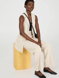 4-Button Sleeveless Open Blazer