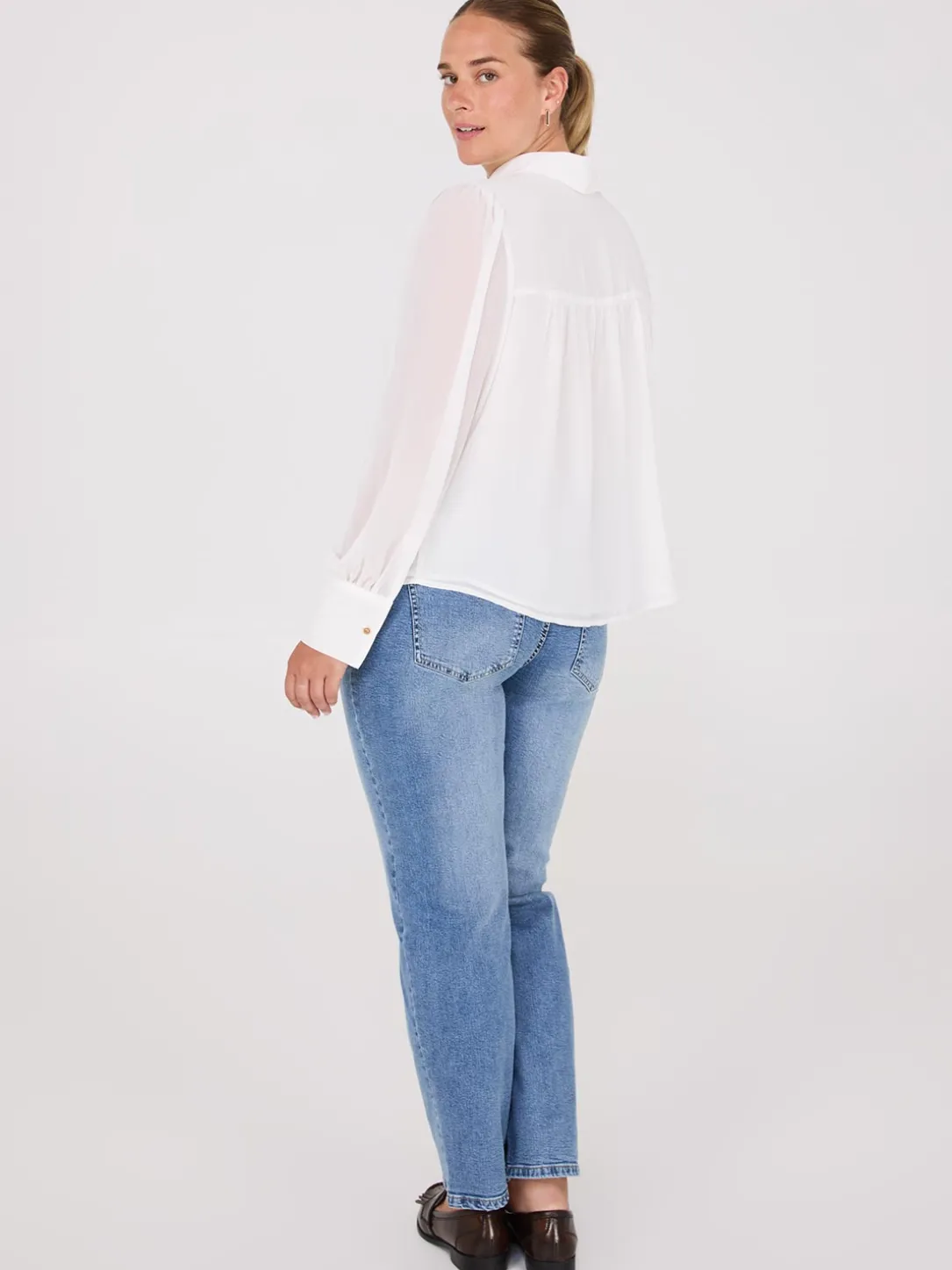 Chiffon Button-Front Volume Sleeve Blouse