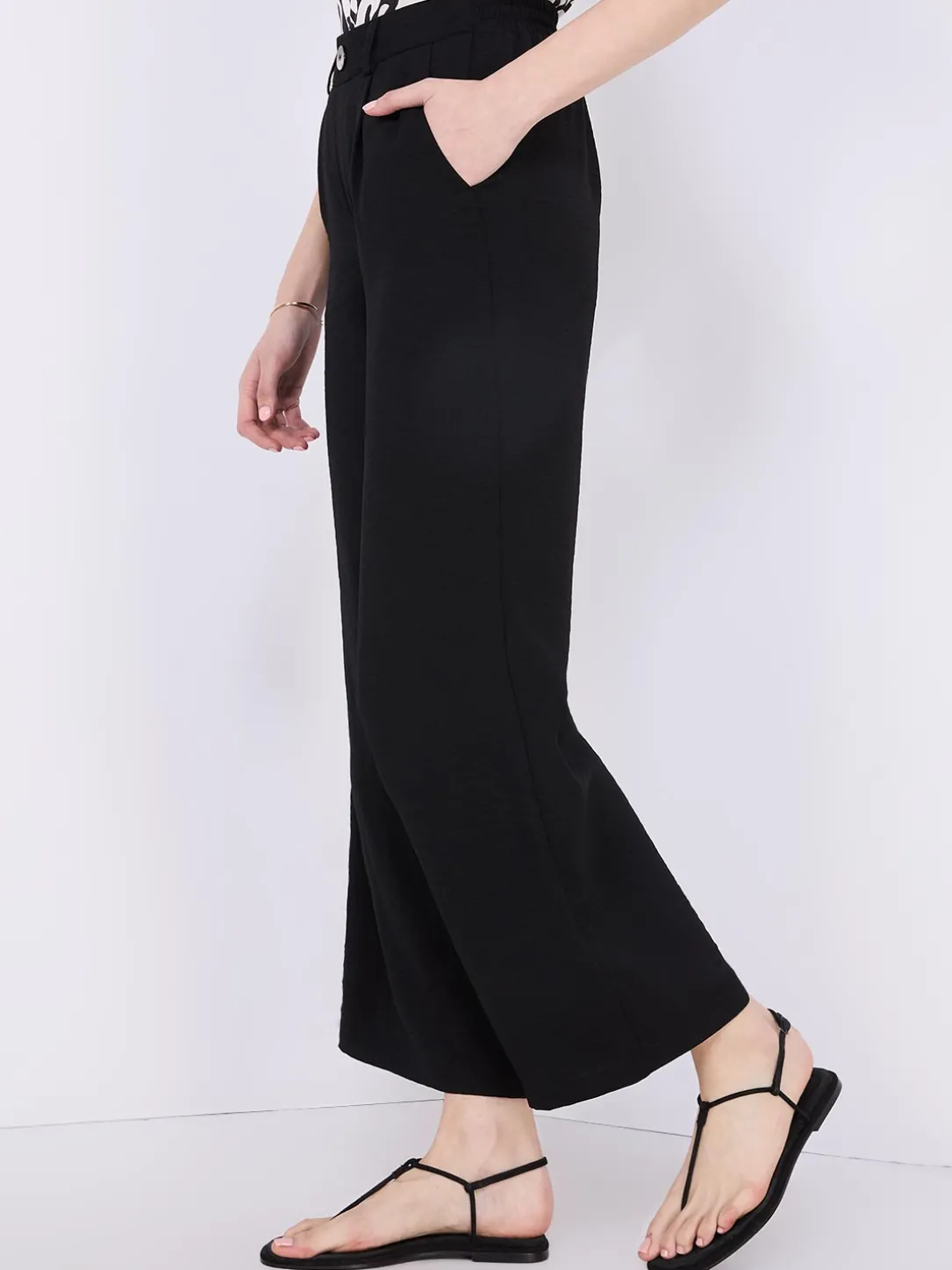Classic Rise Wide-Leg Pants