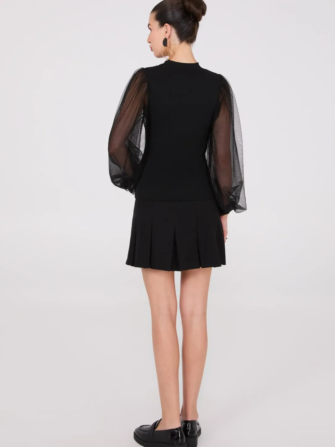 Crew Neck Top With Mesh Balloon Sleeves