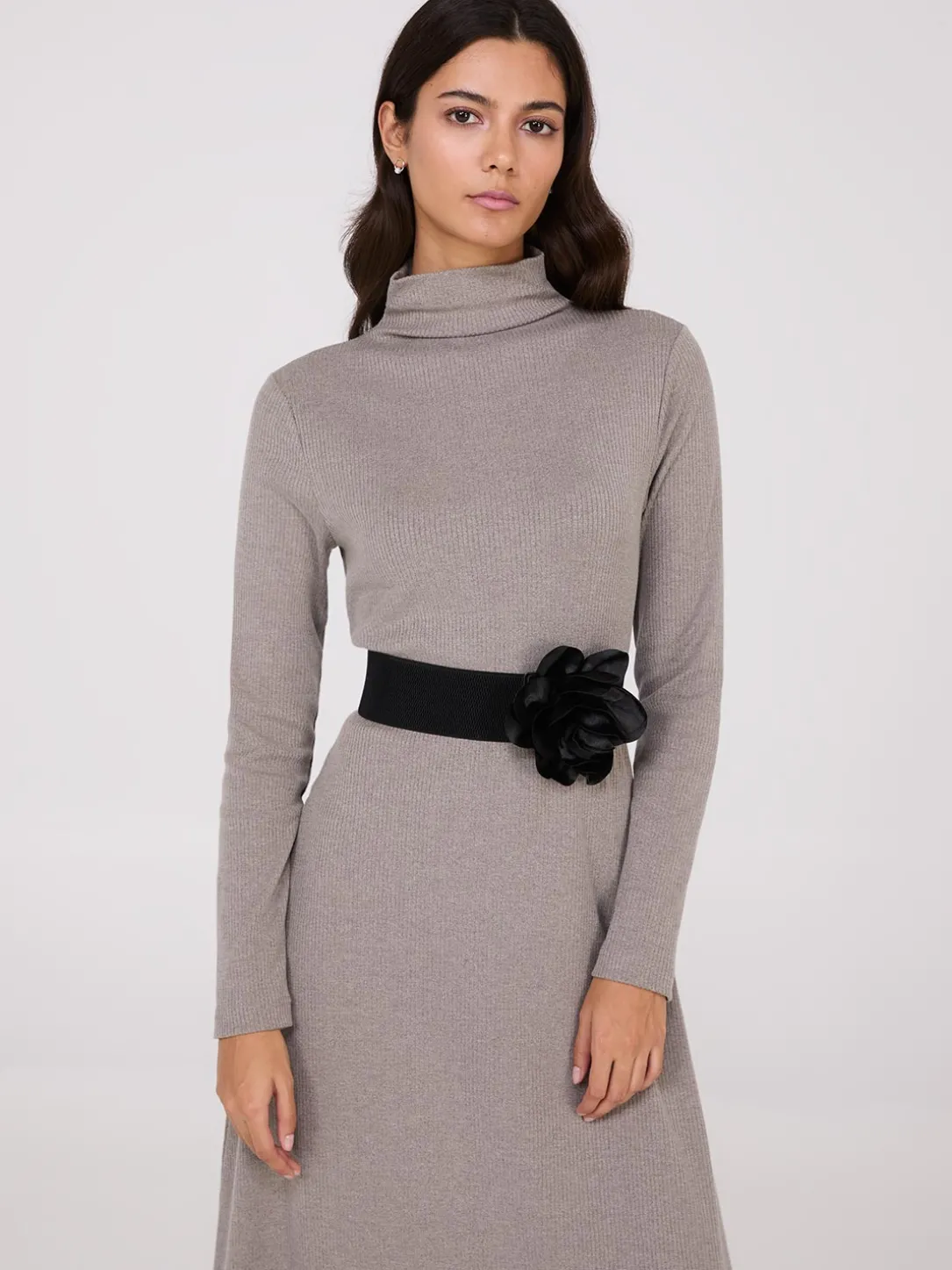 Elastic Stretch Belt With Satin Rose Detail