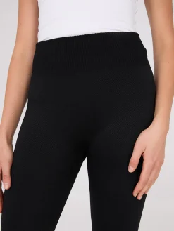 Embossed Herringbone Fleece Lined Leggings