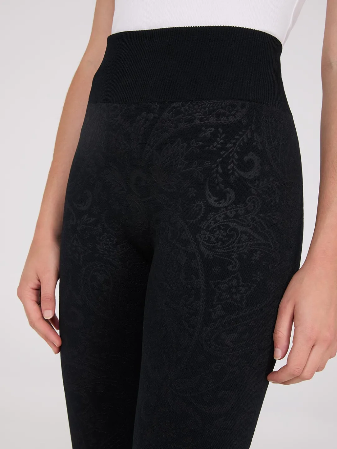 Embossed Paisley Print Fleece Lined Leggings