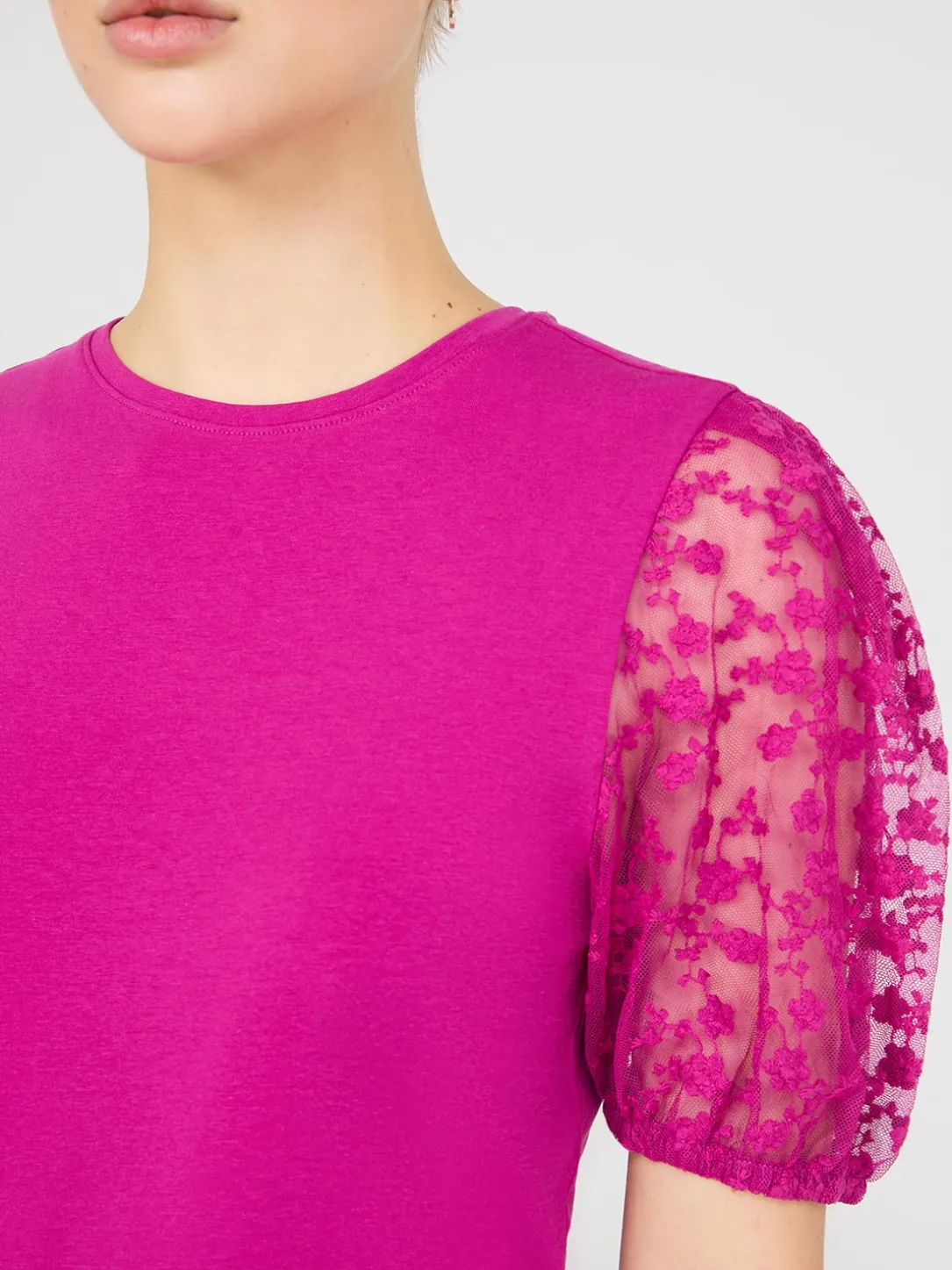 Embroidered Mesh Sleeve T-Shirt