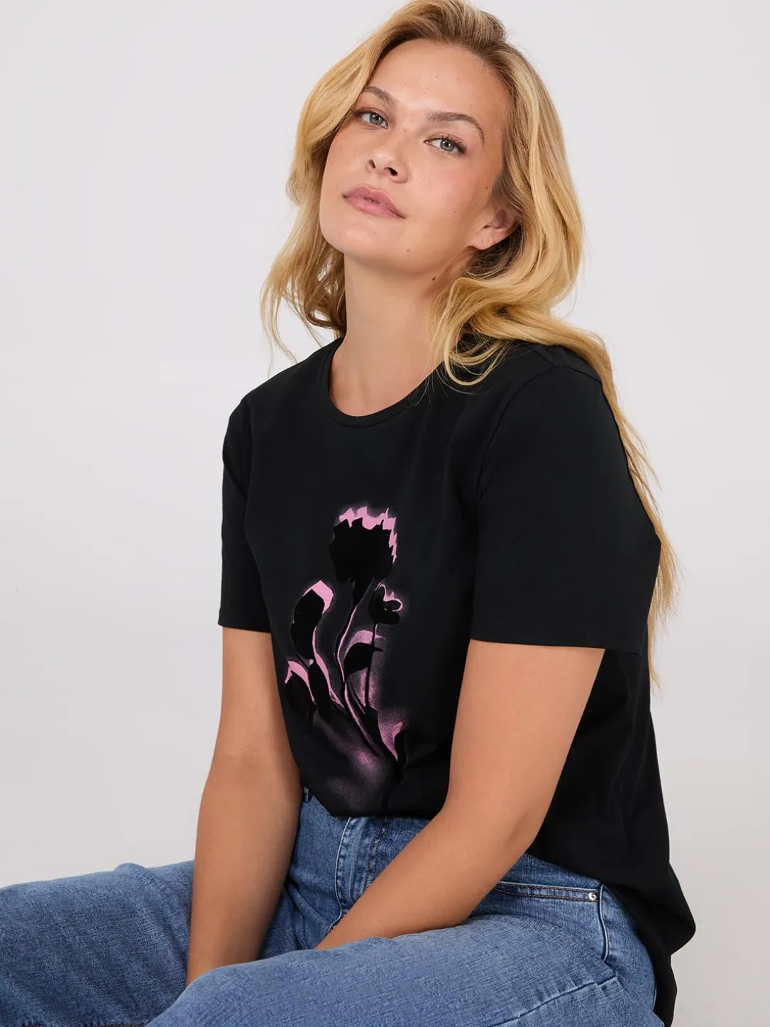Floral Flocking Short Sleeve T-Shirt