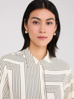 Geo Print Rounded Hem Blouse