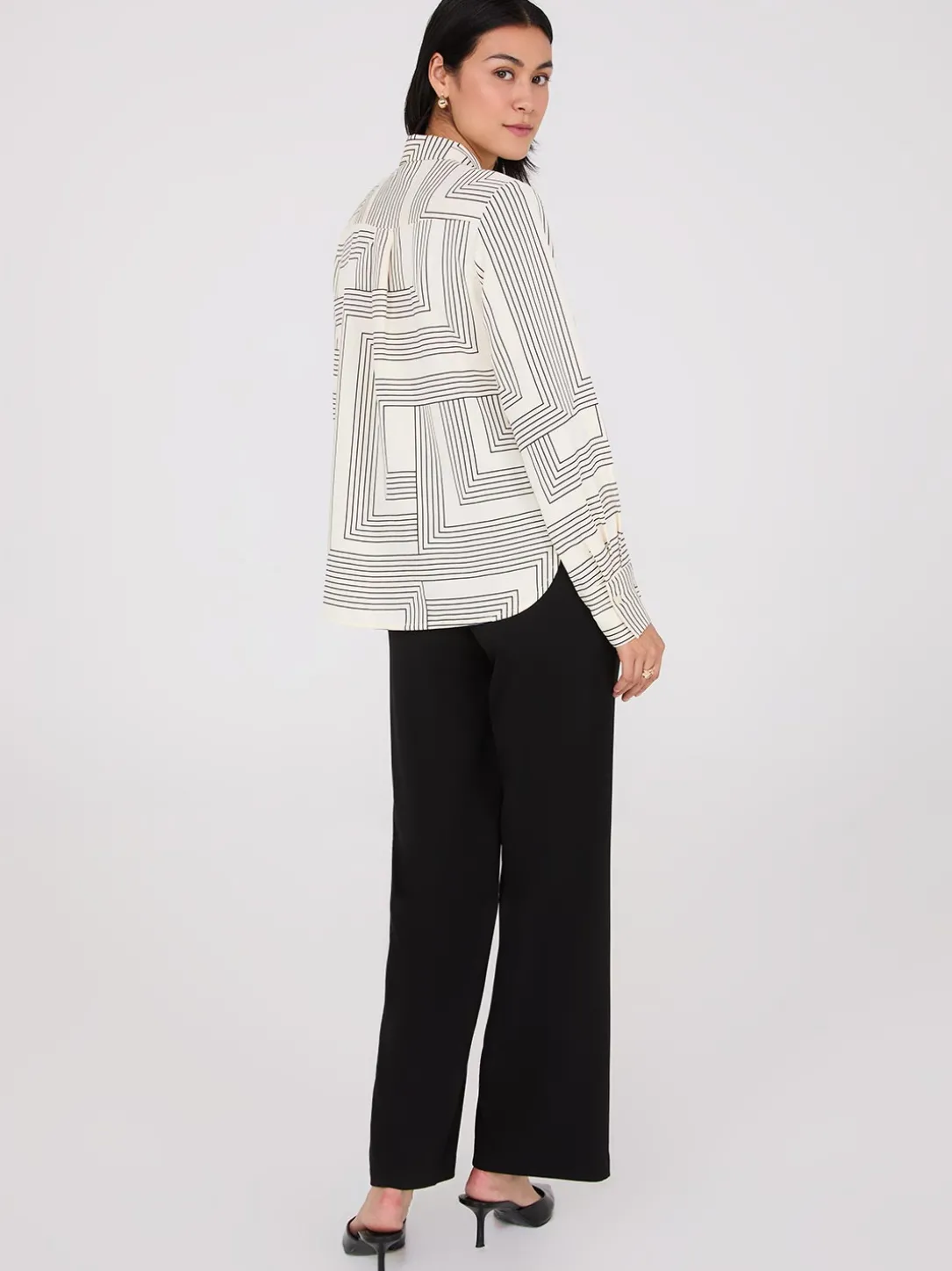 Geo Print Rounded Hem Blouse