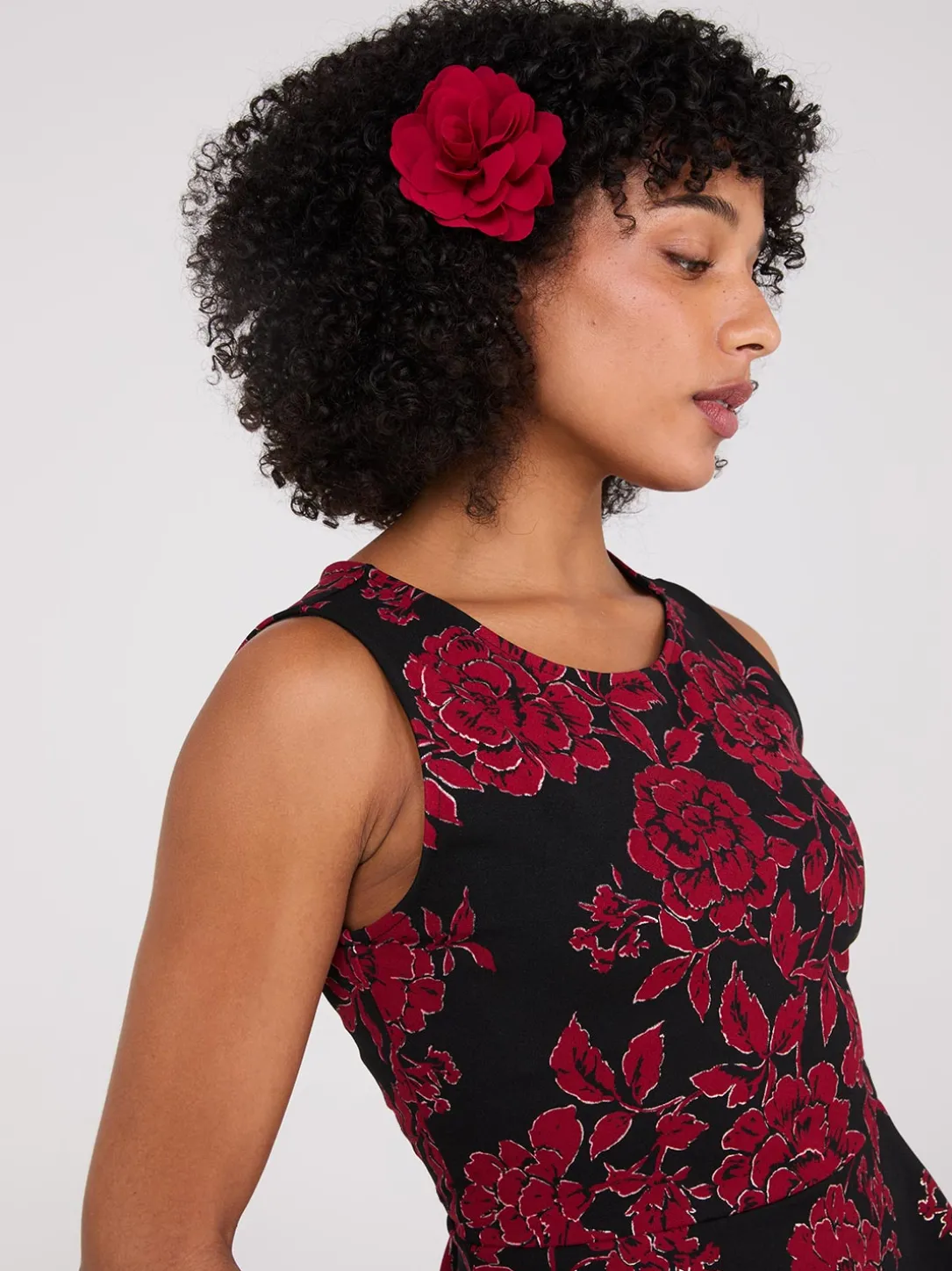 2-In-1 Rose Hair Clip & Broach