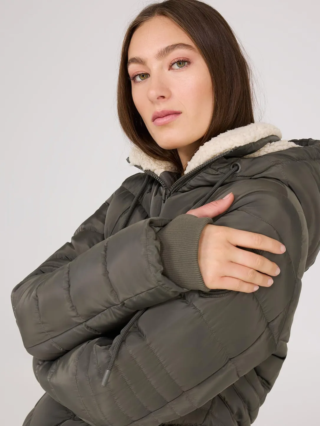 Mid-Length Hooded Puffer