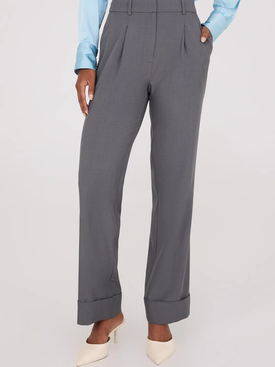 Pleated Wide-Leg Pants With Cuff