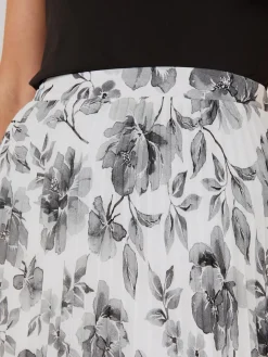 Printed Asymmetrical Hem Chiffon Skirt