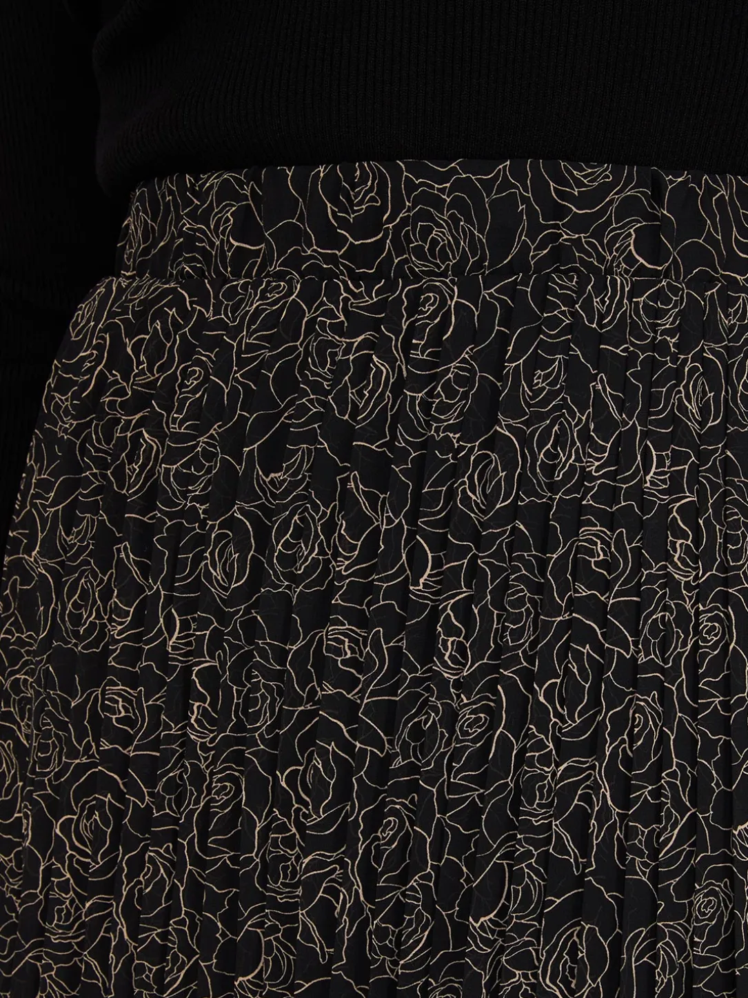 Printed Chiffon Pleated Midi Skirt