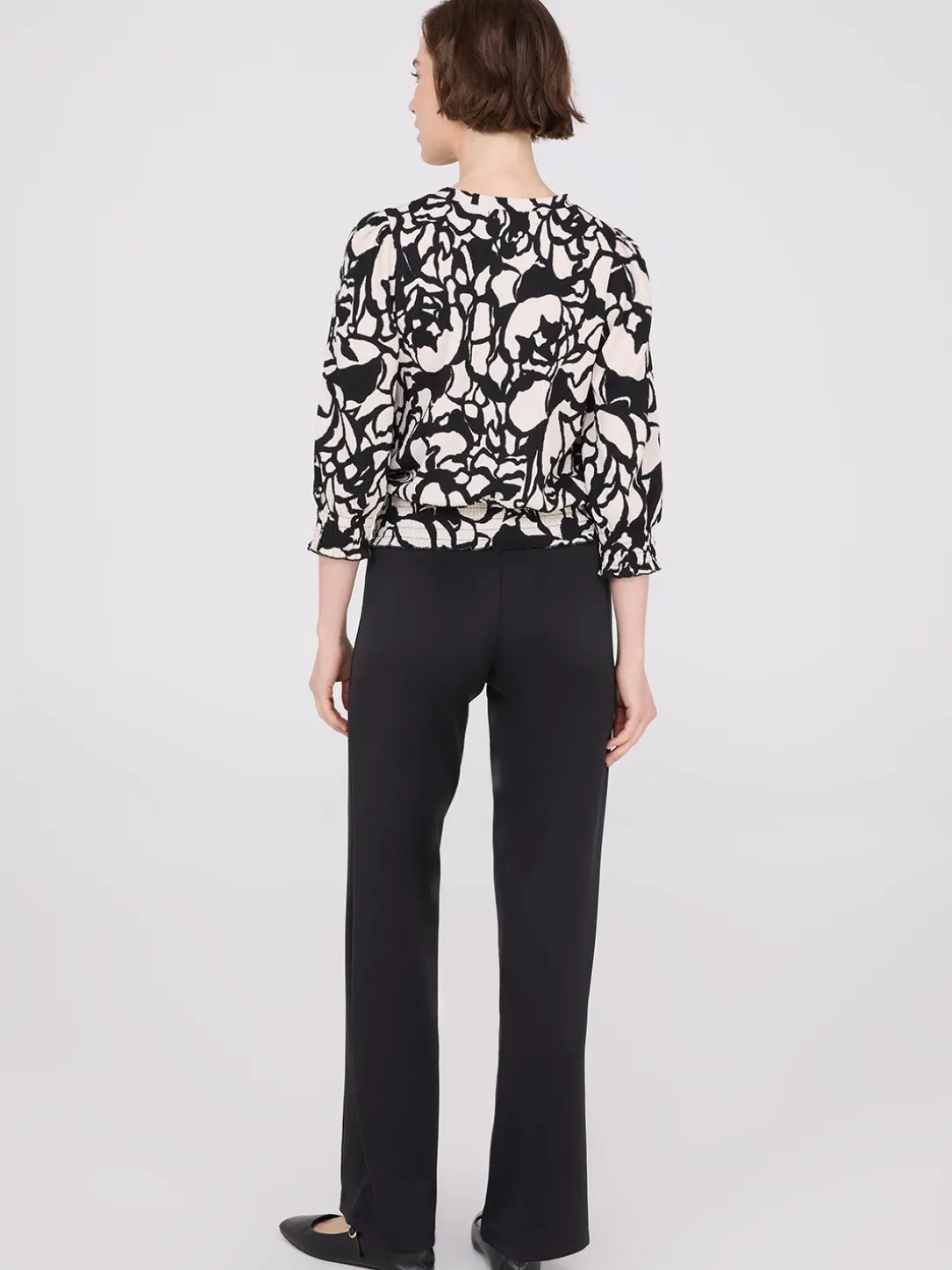 Printed Textured 3/4 Sleeve Round Neck Top