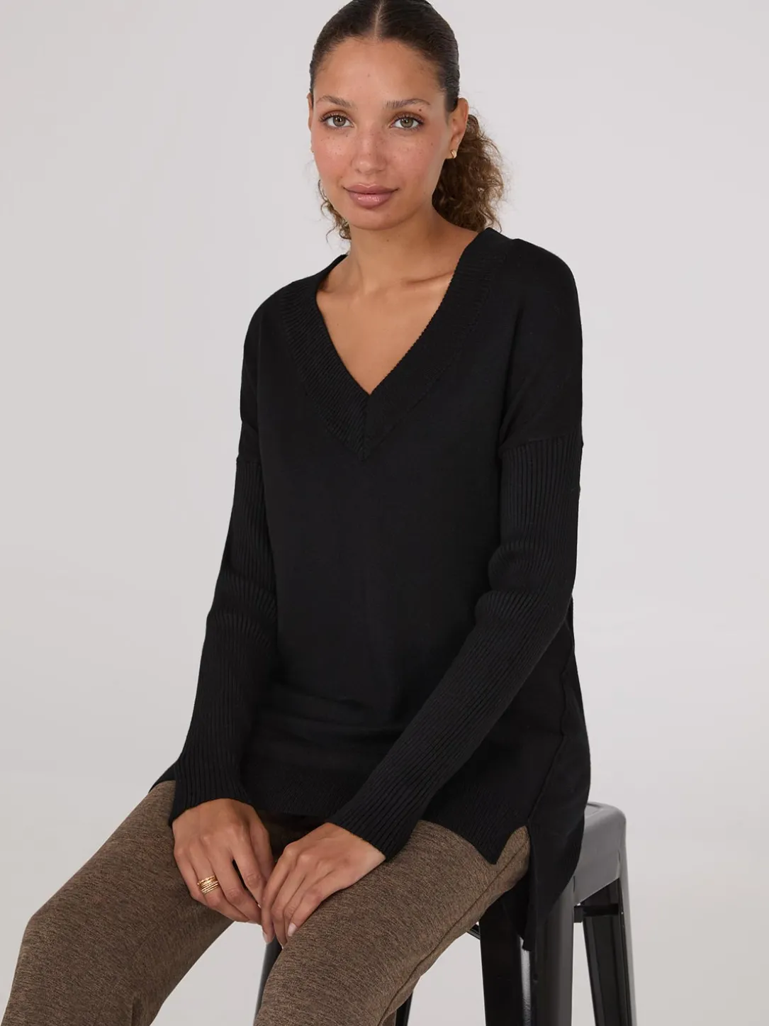 Ribbed V-Neck Tunic Top