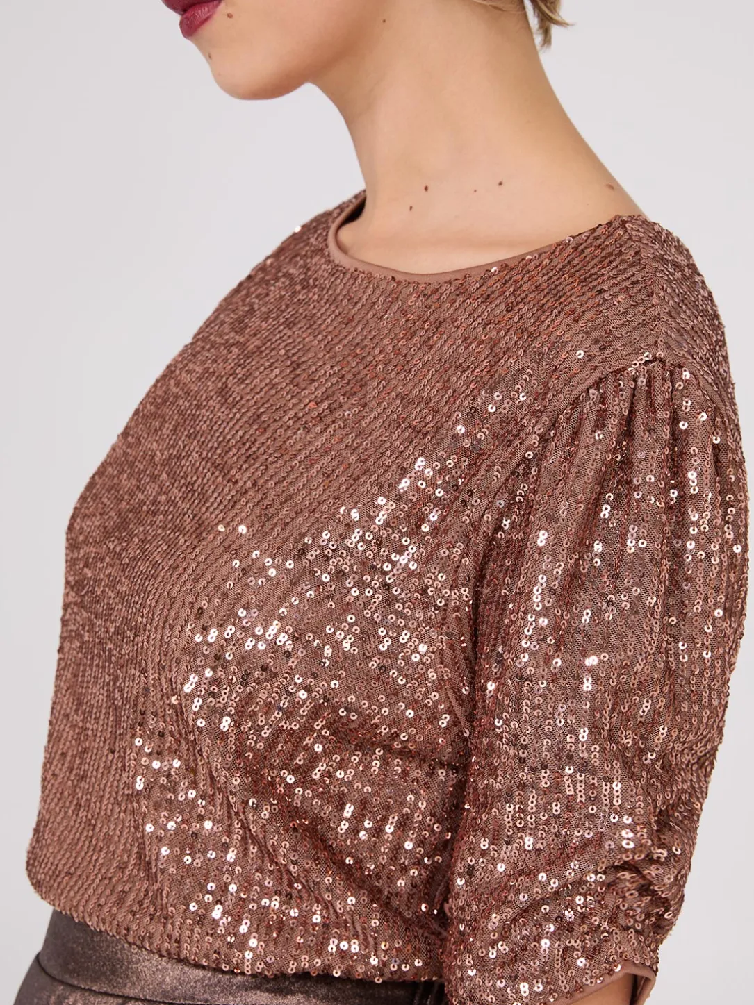 Ruched Short Sleeve Sequin Top