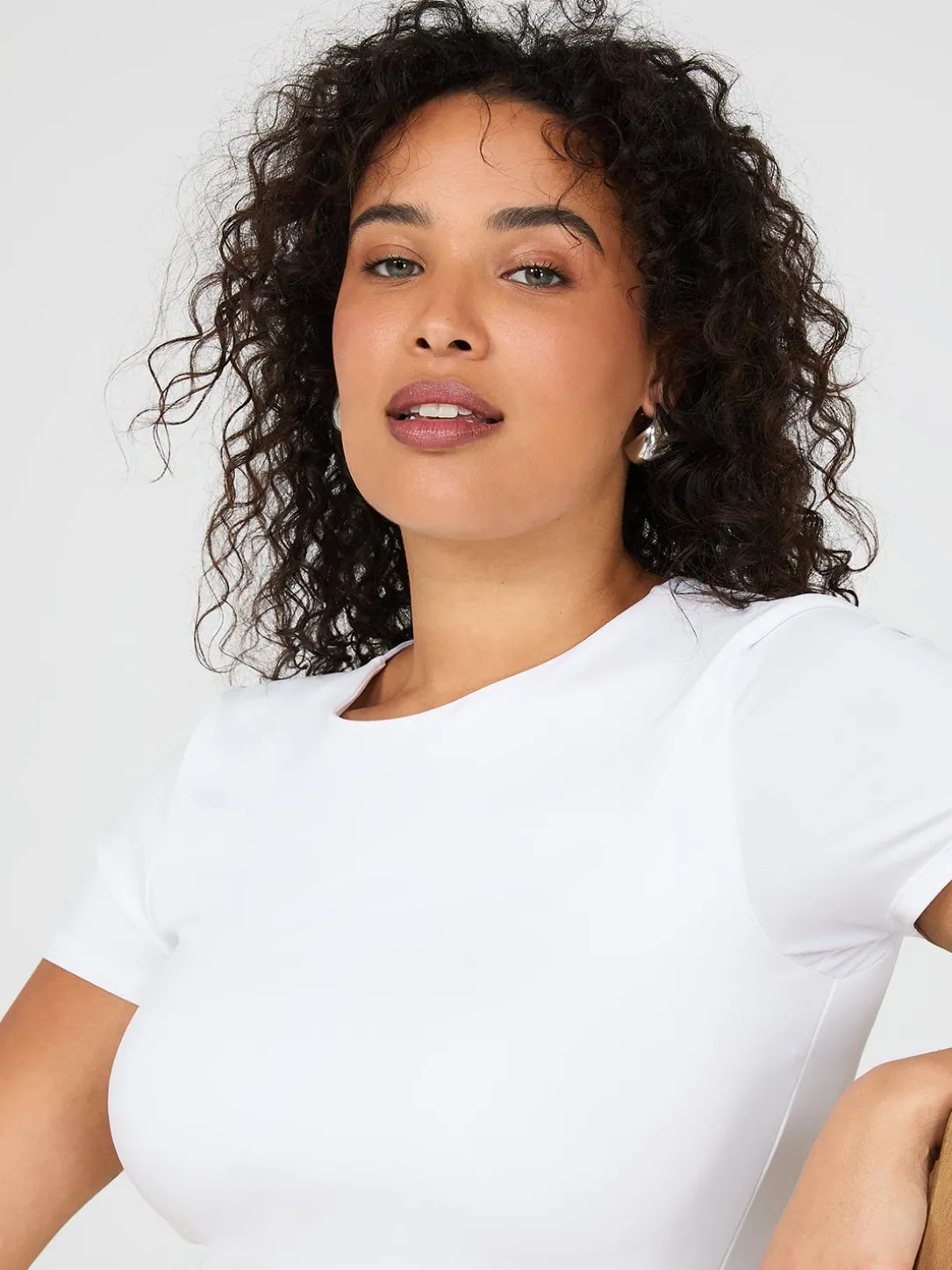 Sculpting Crew Neck T-Shirt