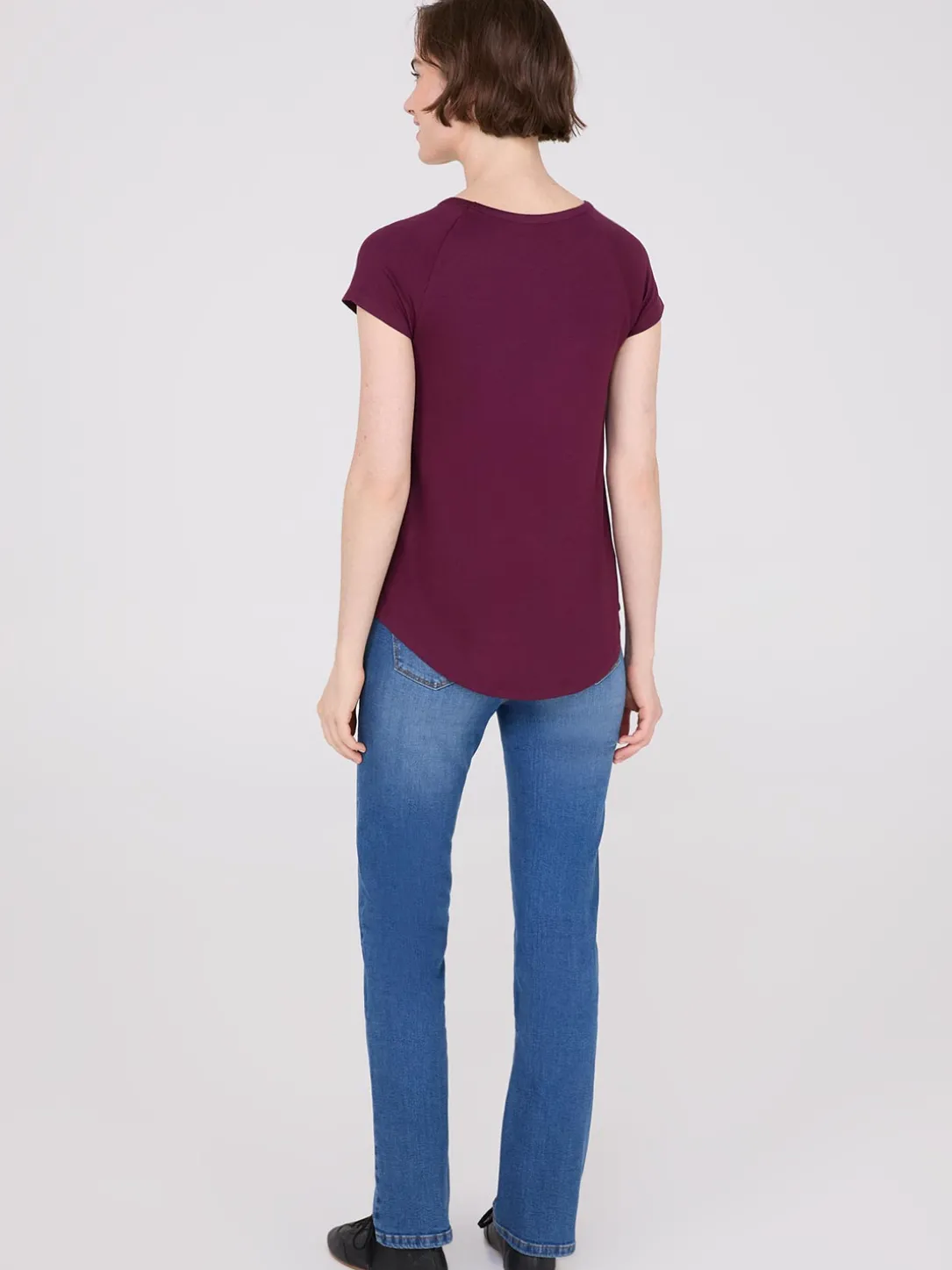 Short Raglan Sleeve T-Shirt