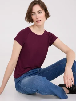 Short Raglan Sleeve T-Shirt