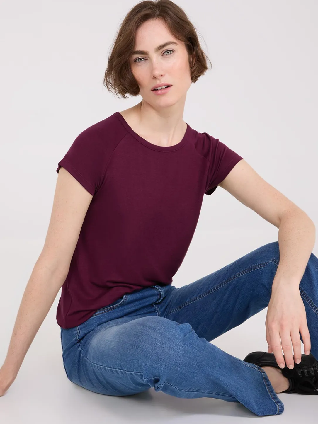 Short Raglan Sleeve T-Shirt
