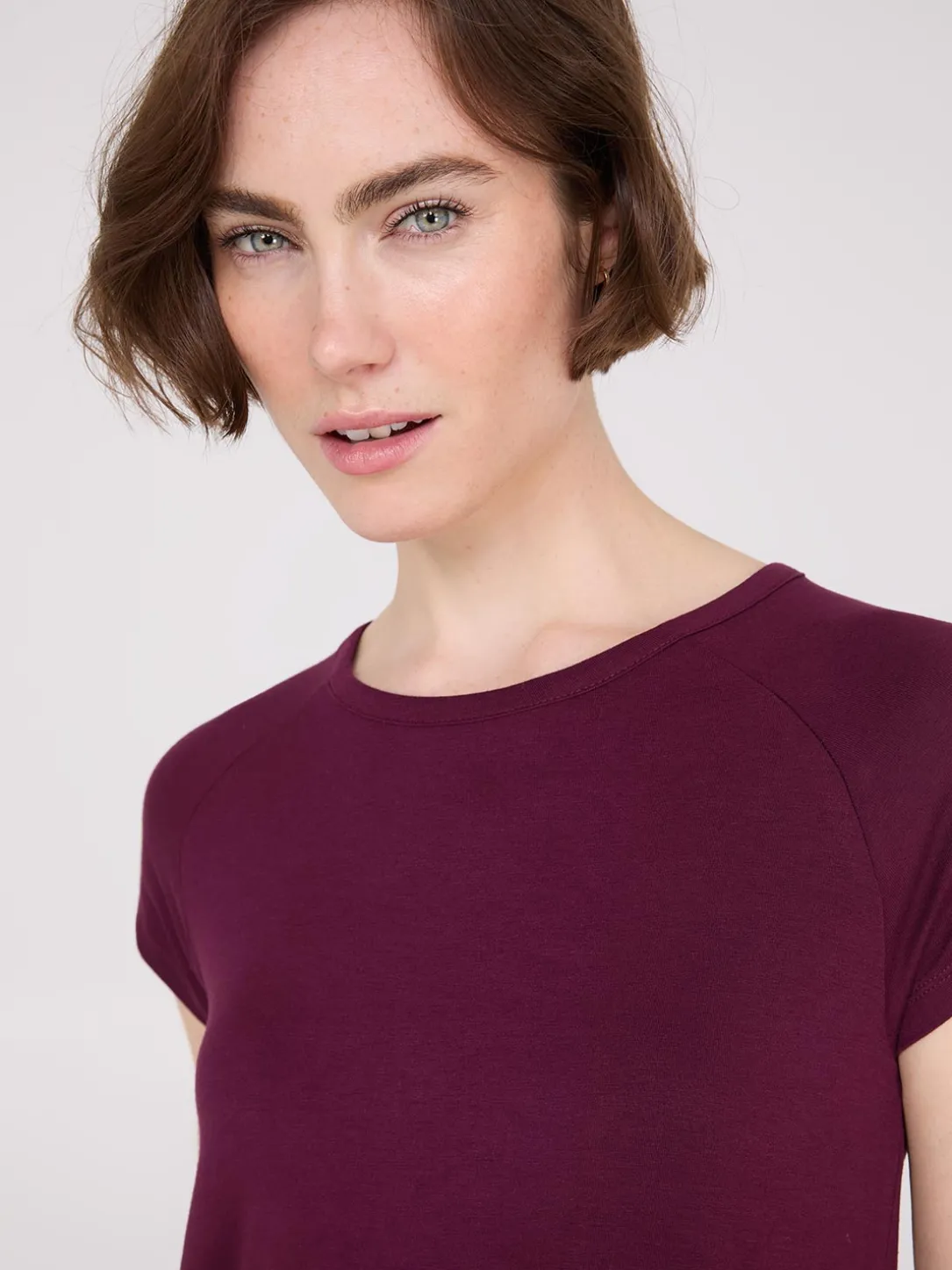Short Raglan Sleeve T-Shirt