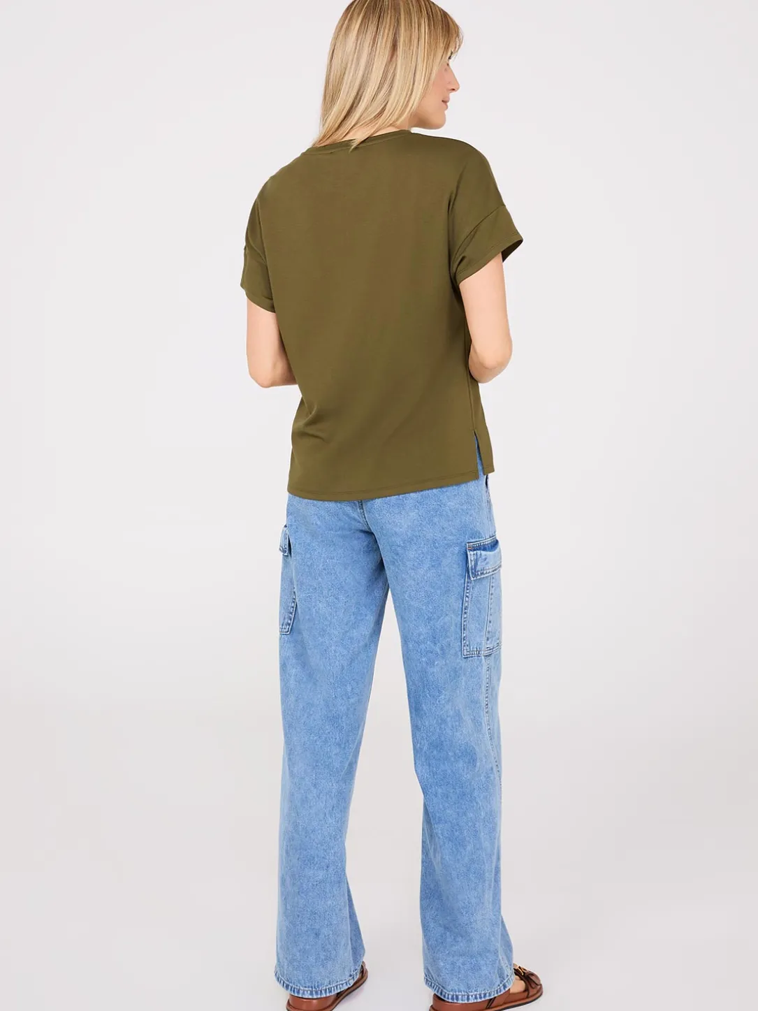 Short Sleeve Relaxed Fit T-Shirt