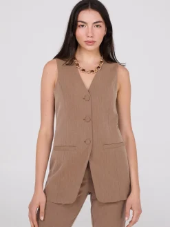 Sleeveless 3-Button Blazer