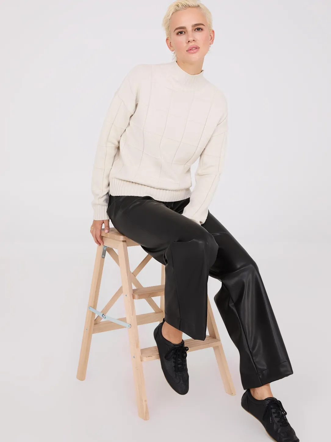 Square Pattern Mock Neck Sweater