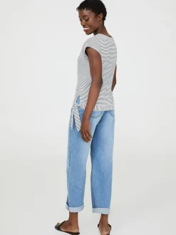 Striped Front Keyhole Top