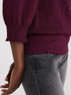 Textured 3/4 Sleeve Round Neck Top