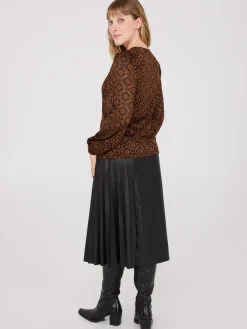 2-Tone Lace Balloon Sleeve Top