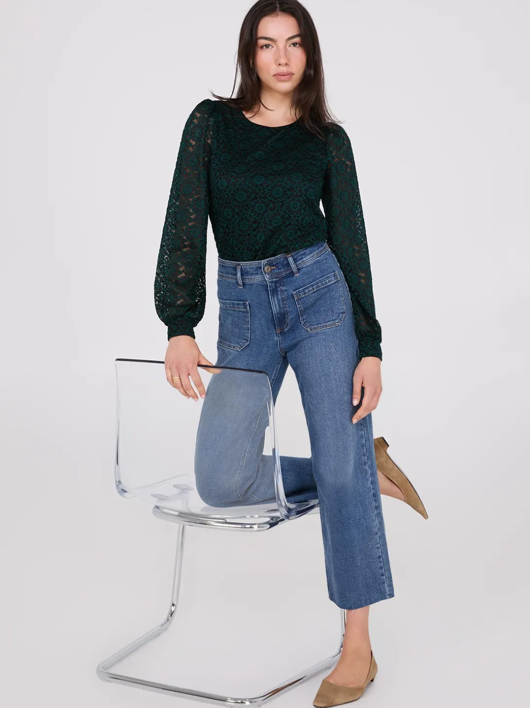 2-Tone Lace Balloon Sleeve Top