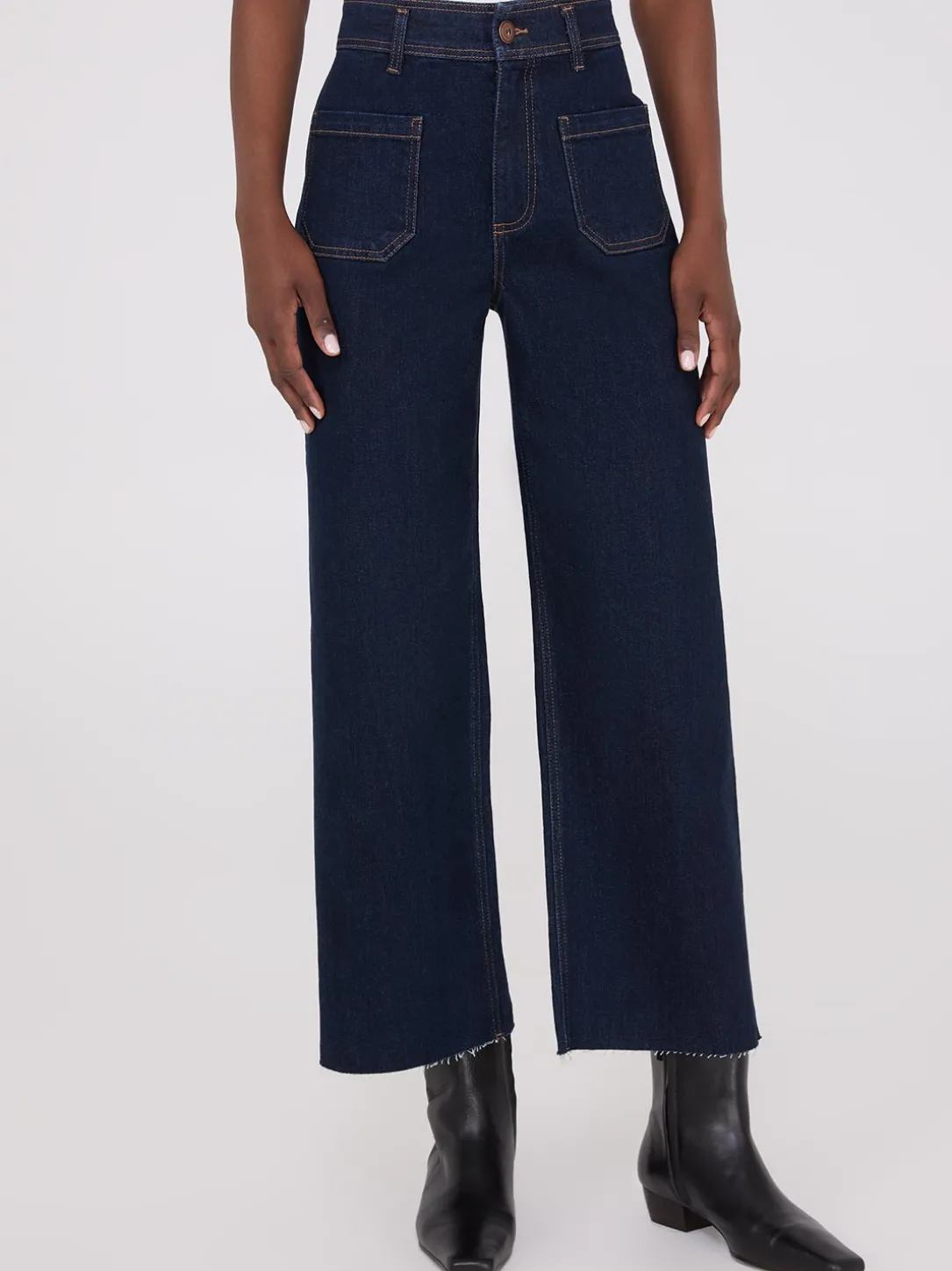 Wide-Leg Raw Edge Jeans