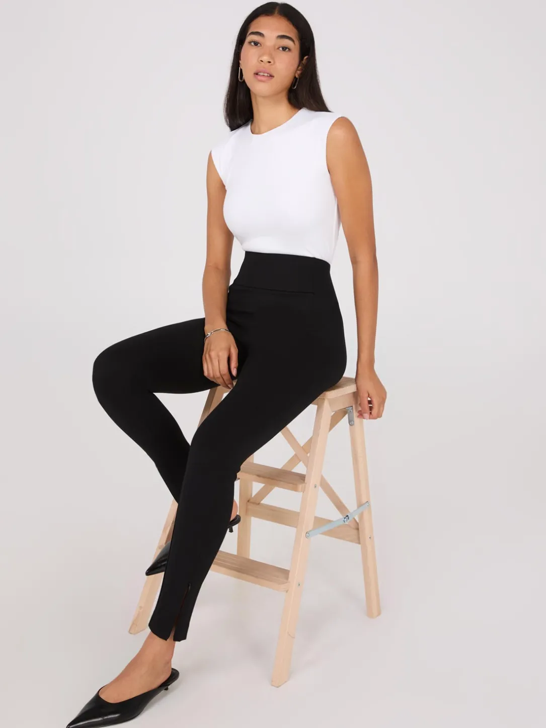Zipper Hem Skinny Leg Pants